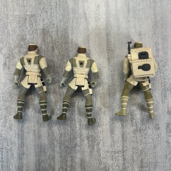 Star Wars Action Figure: Hoth Rebel Soldier Deluxe POTF2 1997 Loose - Picture 2 of 3